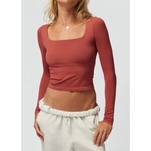 NEW SPIRITUAL GANGSTER Shayla Seamless Long-Sleeve Top in Rose